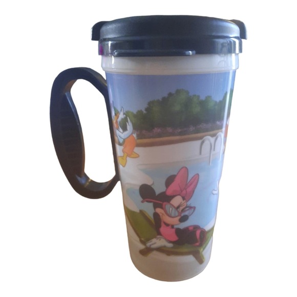 Disney Whirley Drink Works Poolside Set of 4 Travel Cups - Picture 3 of 5